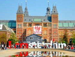 Das Rijksmuseum Amsterdam, das niederländische Nationalmuseum