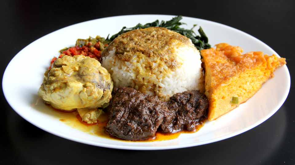 Indonesian Delicacies: Top 9 Delectable and Popular Dishes